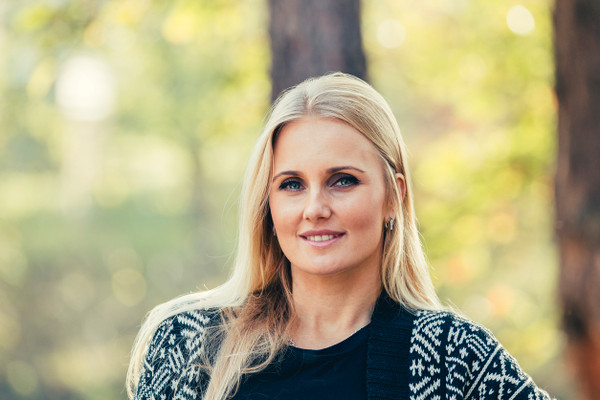 Lena, klarsynt, spådame og klarsynt hos Tarot24.no