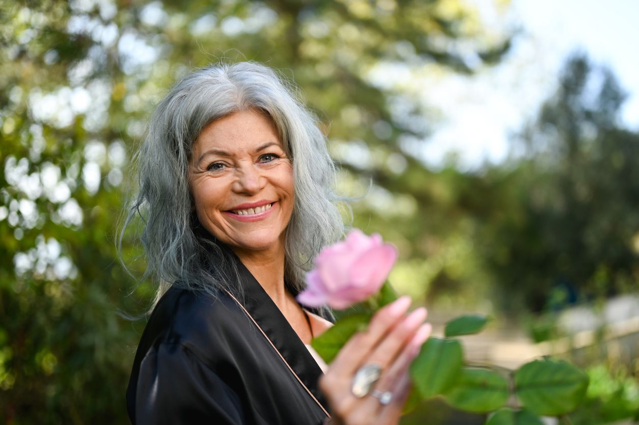 Elena, klarsynt, spådame og klarsynt hos Tarot24.no