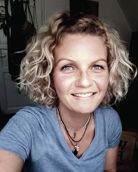 Anette H - Klarsynte & spådom